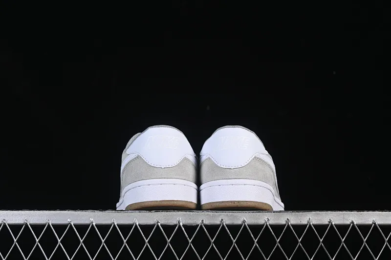 All categories Nk SB Dunk series Nike SB Fc Classic campus sneakers Nike SB Fc Classic Nike autumn and winter campus casual sneakers 909096-111